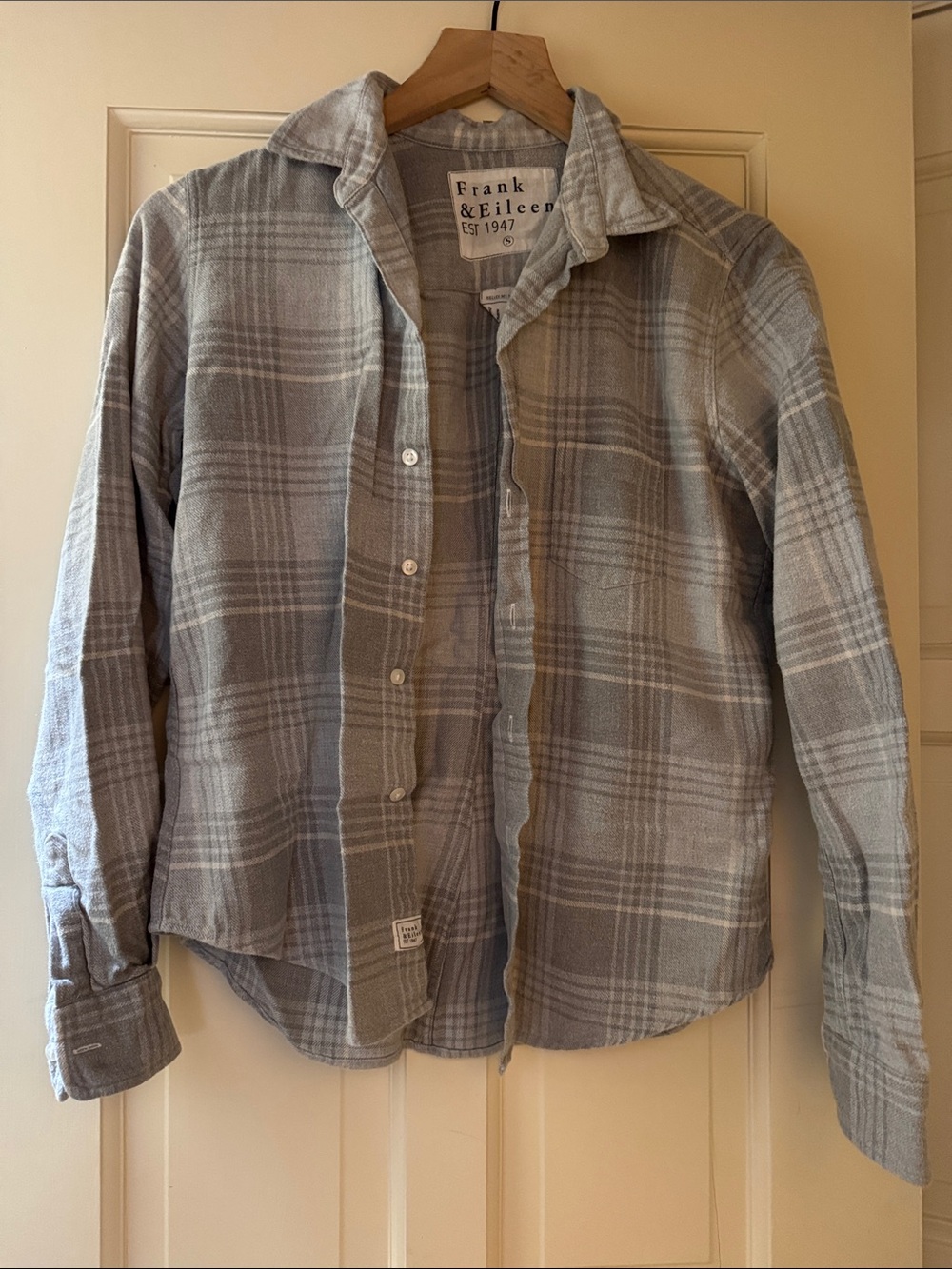 Frank & Eileen Light and Medium Gray Plaid Button-Down Shirt